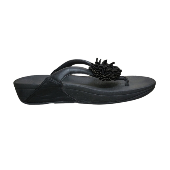 FitFlop Womens Flowerball Leather Toe Thong Sandals in Black Size 9. - Picture 1 of 8